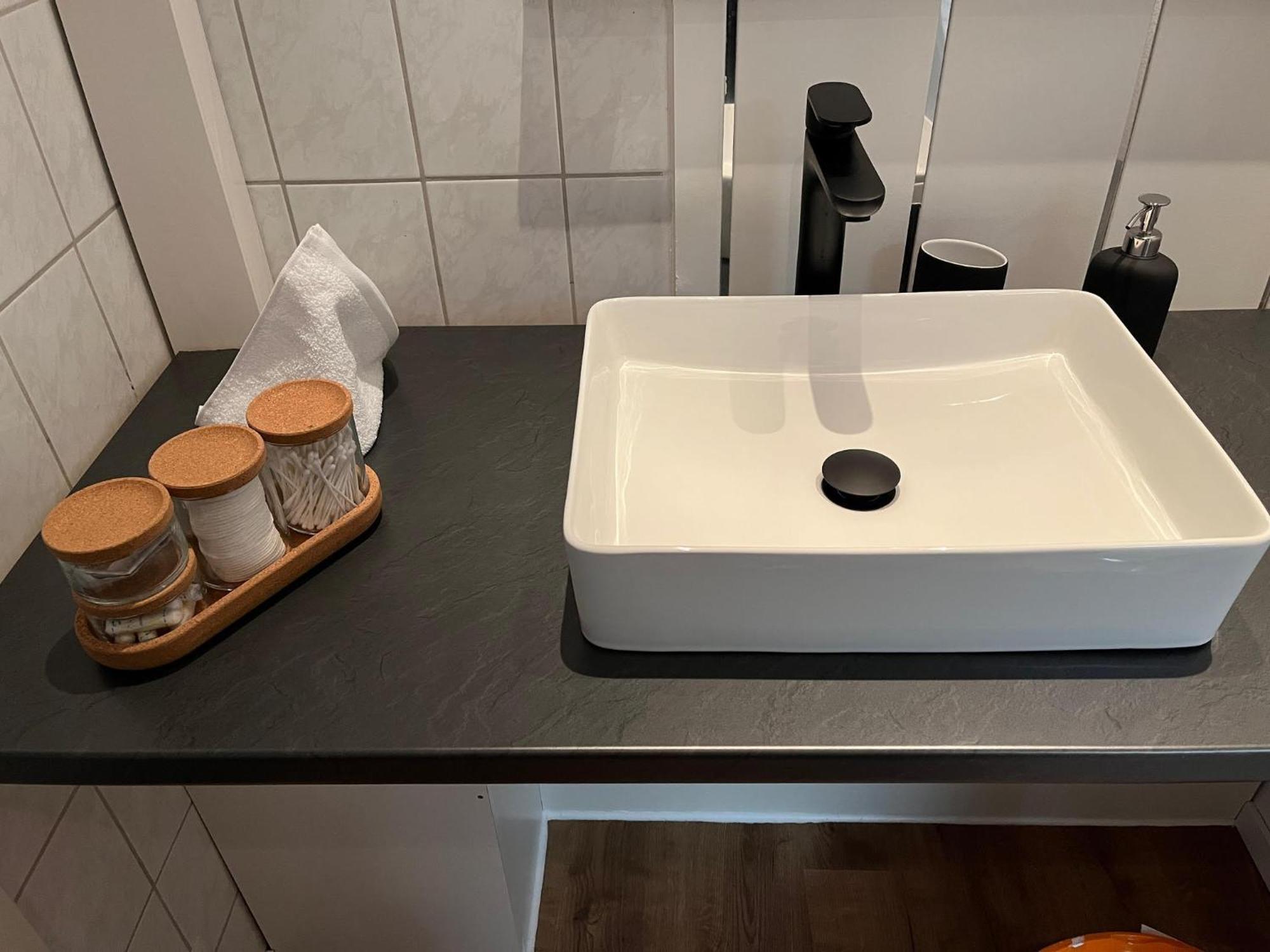 Weimotel Am See Mit Parkplatz, Kueche Und Hdtv Weimar  ภายนอก รูปภาพ